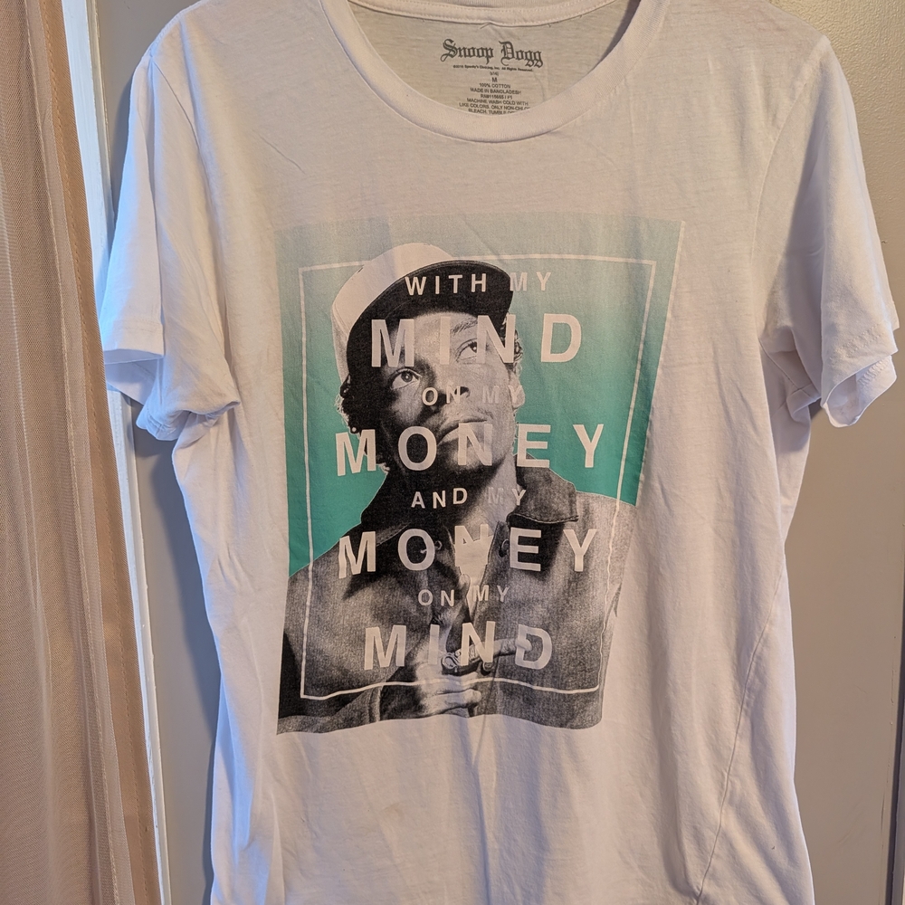 Snoop Dogg "Gin & Juice" Graphic T-shirt